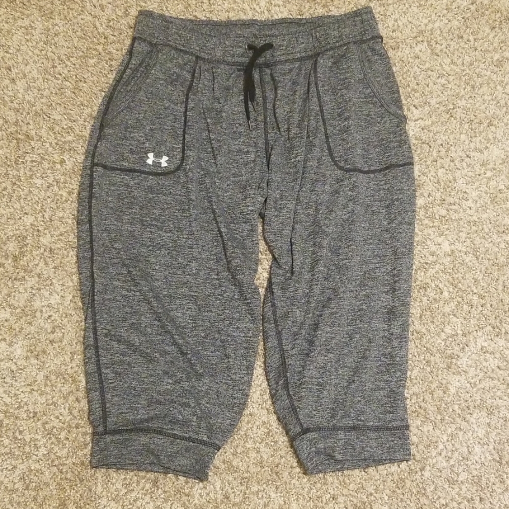 Under Armour capri pants
